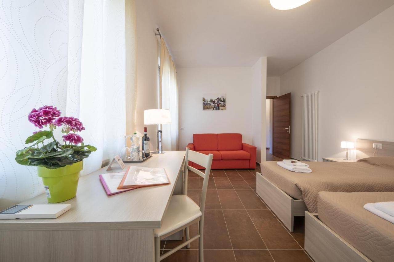 Agriturismo La Bioca Castiglione Falletto Εξωτερικό φωτογραφία
